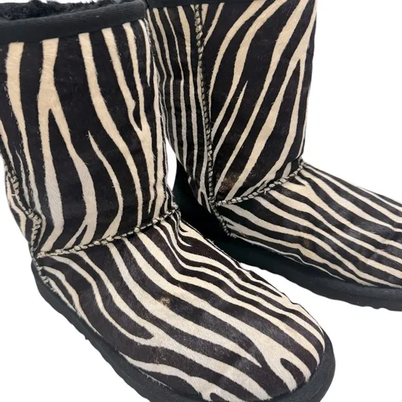 UGG Classic Short Exotic Zebra Boots 1002790 size 6 Black and White Calf Hair