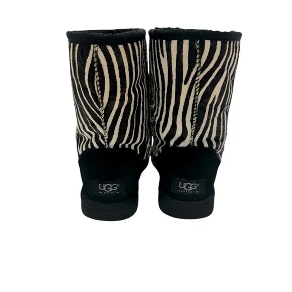 UGG Classic Short Exotic Zebra Boots 1002790 size 6 Black and White Calf Hair