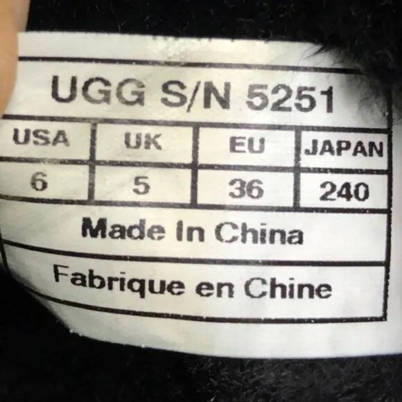 UGG Classic Short Sheepskin Winter Boots Kids 6