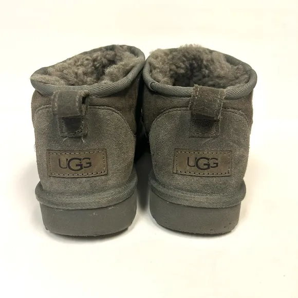 Ugg Classic Ultra Mini Boots Women 9 Gray Suede Sheepskin Lined Comfort Casual
