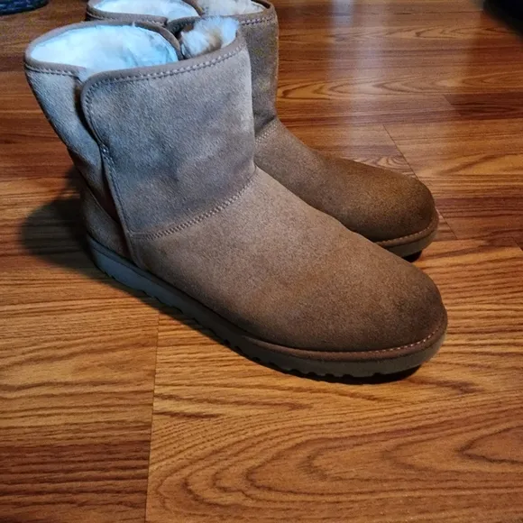 UGG Cory II Women's Suede &amp; Sheepskin Winter Ankle Boots in Chestnut Size 8.5