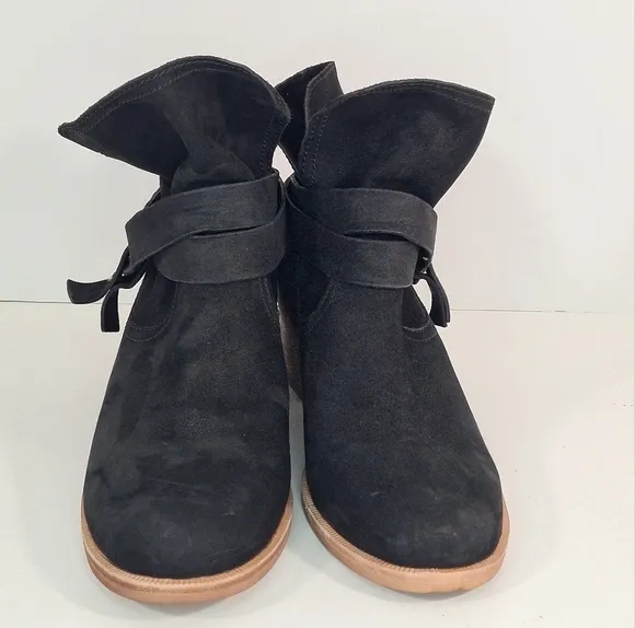 UGG Elora Black Suede Nubuck Leather Ankle Boots Moto Biker Women’s 8.5