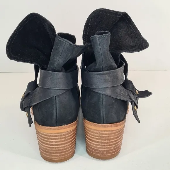 UGG Elora Black Suede Nubuck Leather Ankle Boots Moto Biker Women’s 8.5