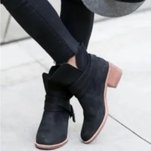 UGG Elora Black Suede Nubuck Leather Ankle Boots Moto Biker Women’s 8.5