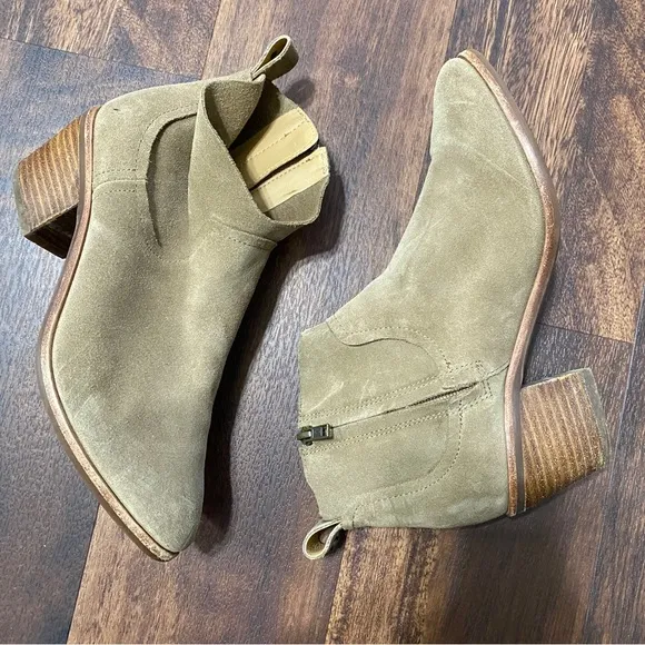 UGG Kingsburg Ankle Booties 7 Chestnut Taupe Tan Suede Boots Shoes