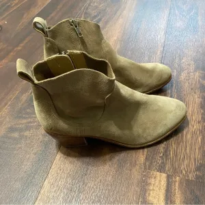 UGG Kingsburg Ankle Booties 7 Chestnut Taupe Tan Suede Boots Shoes