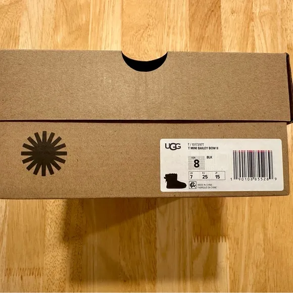 UGG Mini Bailey Bow II Boots (Toddler Size 8)