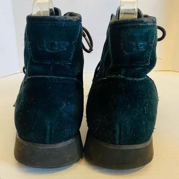 UGG Moreau Boots Mens 9 Black Suede Winter Sole Lining