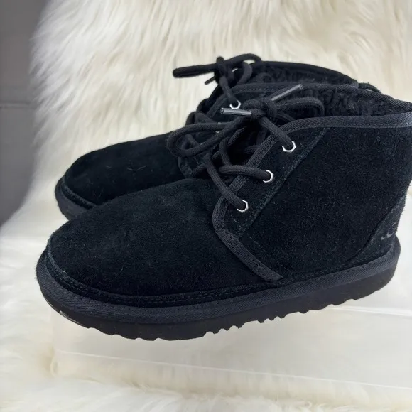 UGG NEUMEL CHUNKY WINTER ANKLE BOOTS SIZE 2 KIDS