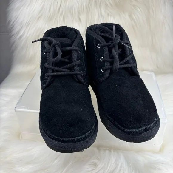 UGG NEUMEL CHUNKY WINTER ANKLE BOOTS SIZE 2 KIDS