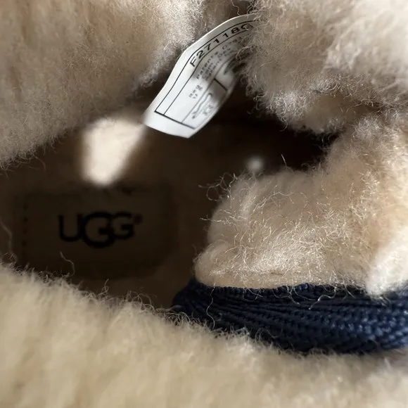 Ugg Neumel II 2 Tasman boots 1094529K NTSM Big Kids Navy Blue