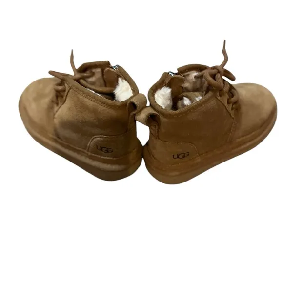 UGG Neumel II Chukka Kids Tan Boots fleece lined suede NWOT toddler size 10