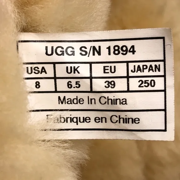 UGG Plumdale Sheespkin Winter Boots 8