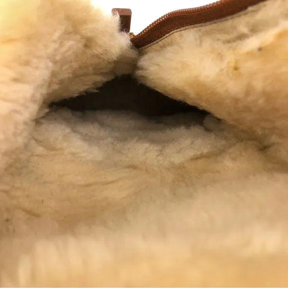 UGG Plumdale Sheespkin Winter Boots 8