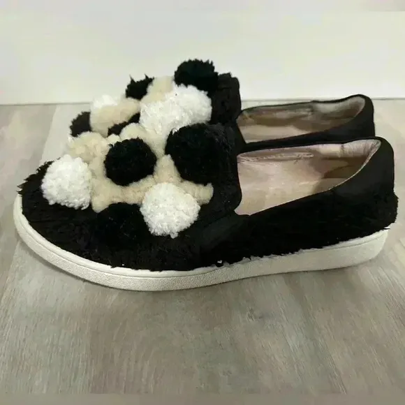 UGG RICCI POM POM WOMEN'S SLIP-ON SNEAKERS SHOES BLACK Size 7