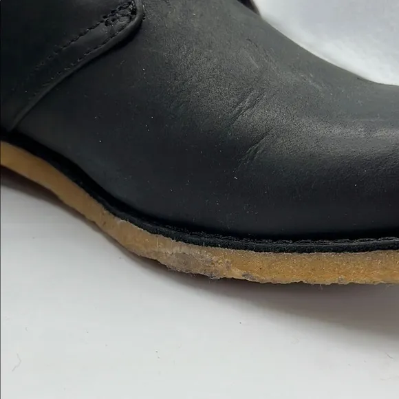 UGG Sz 8 Leighton Black Tan Chukka Boots Minimalist Design