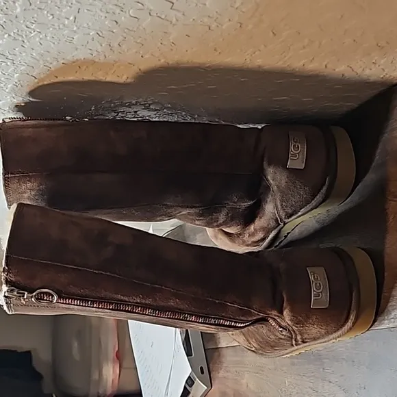 UGG Women's Hayden 5655 Suede Rainbow Zipper Winter Boots Brown Size 6