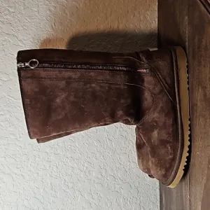 UGG Women's Hayden 5655 Suede Rainbow Zipper Winter Boots Brown Size 6