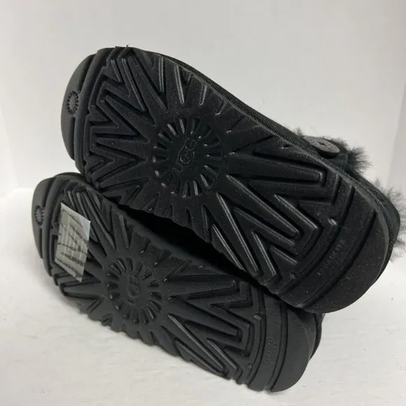 UGG Women's Mini Bailey Button II Winter Boots Black, Size 6M
