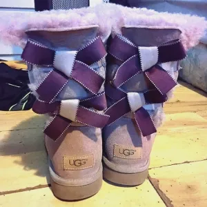 UGG Women's Pink &amp; Purple Bailey Bow II