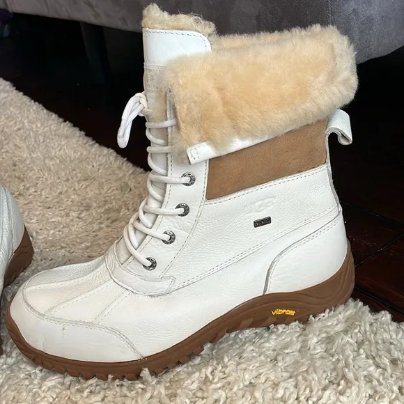 UGG Women's White and Tan Winter Boots