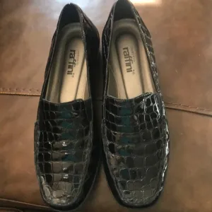 Umberto Raffini 10 black patent loafer shoes