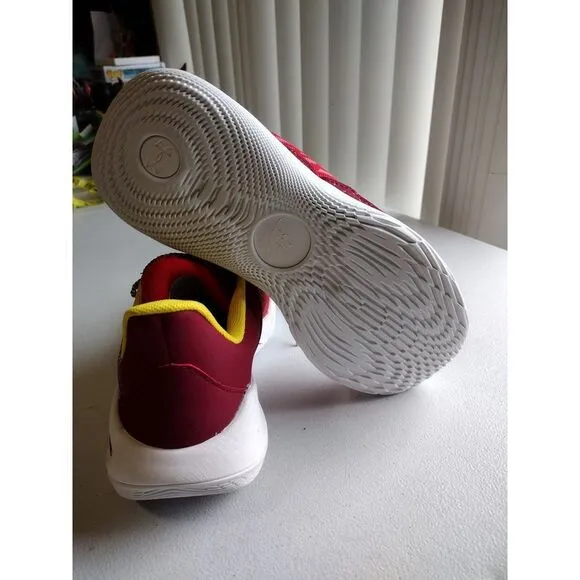 Under Armour‎ Curry 11 Fire &quot;Bruce Lee&quot; shoes size 6.5Y
