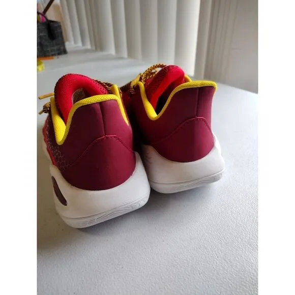 Under Armour‎ Curry 11 Fire &quot;Bruce Lee&quot; shoes size 6.5Y