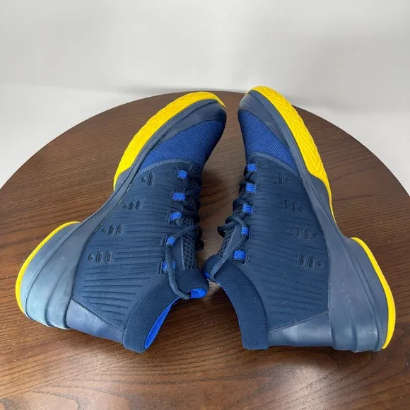 Under Armour NXT Shoes Men's 9.5 Blue Basketball Team Sneakers 1298311-400
