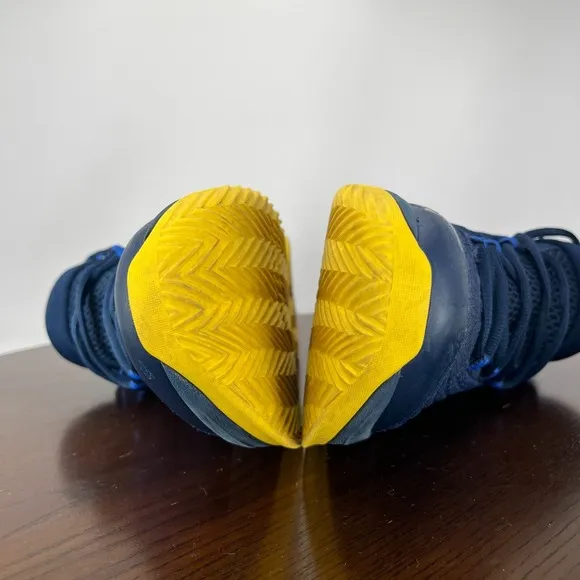 Under Armour NXT Shoes Men's 9.5 Blue Basketball Team Sneakers 1298311-400