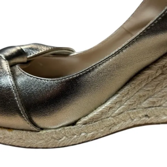 Valentino Garavani Women's Gold Espadrille Wedge Sandals Size 6.5 eu 37