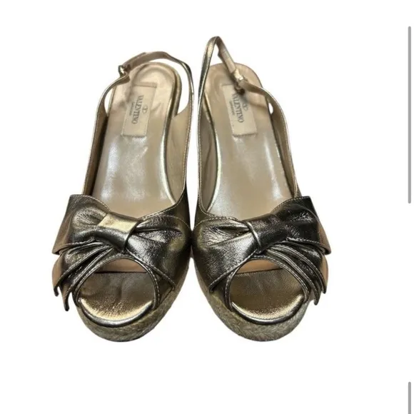 Valentino Garavani Women's Gold Espadrille Wedge Sandals Size 6.5 eu 37