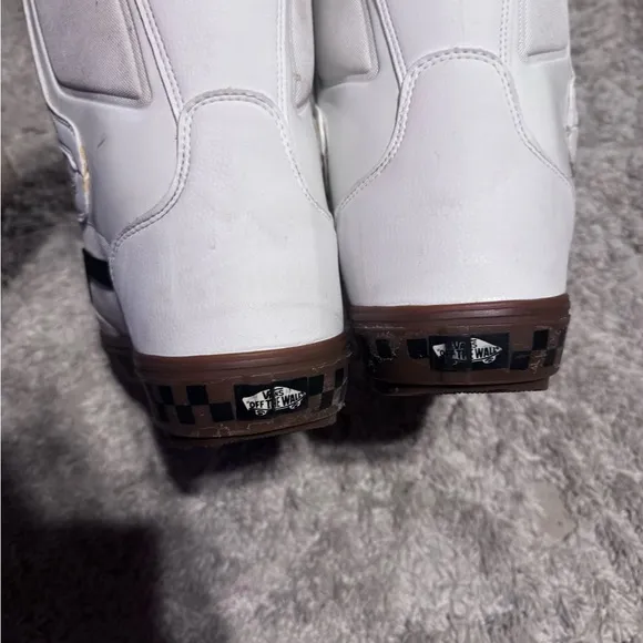 Vans Aura OG Snowboard Boots