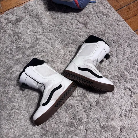 Vans Aura OG Snowboard Boots