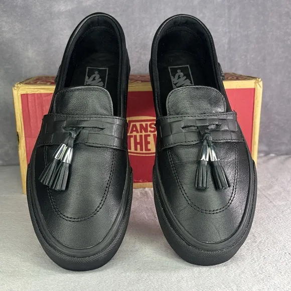 🔥🔥🔥Vans Black Leather Men's or Women’s Loafers Size: 7 M/8.5 W🔥🔥🔥
