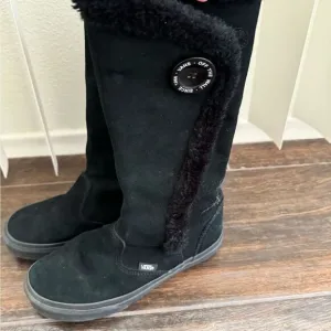 Vans Phoebe Black Leather Winter Boots 6