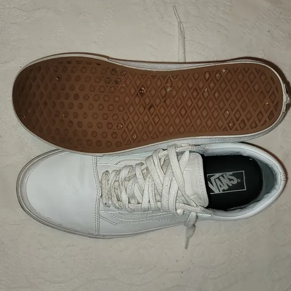 Vans sneakers white 100% leather shoes classic skater shoes sz 11