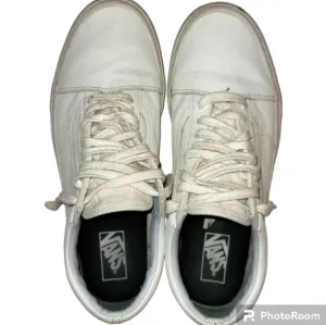 Vans sneakers white 100% leather shoes classic skater shoes sz 11