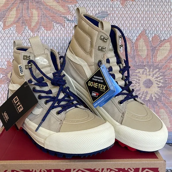 Vans WMNS Sk8-Hi Gore-TechTaos TaupeVN0A5111YUUBoots