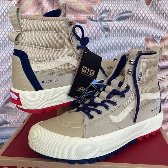 Vans WMNS Sk8-Hi Gore-TechTaos TaupeVN0A5111YUUBoots