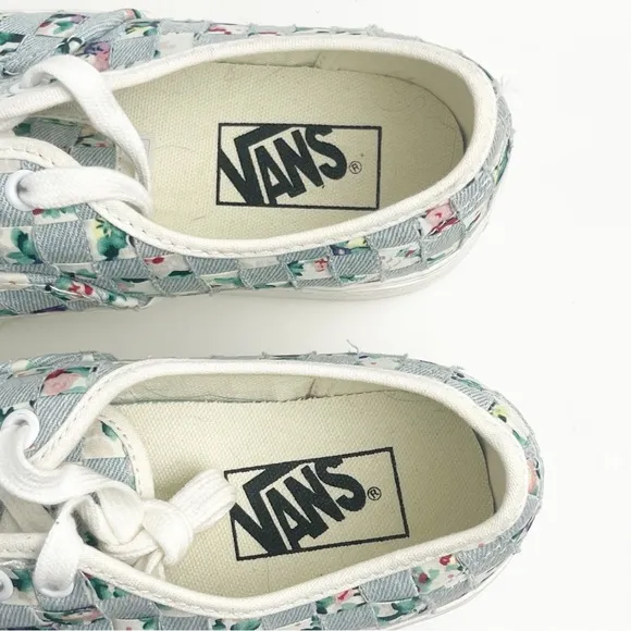 VANS Woven Floral Stackform Lace Up Sneakers, Size 7