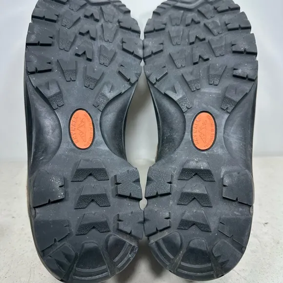 Vasque 7323 Gore Tex Womens Nubuck Hiking Boots Size 9 Skywalk Soles