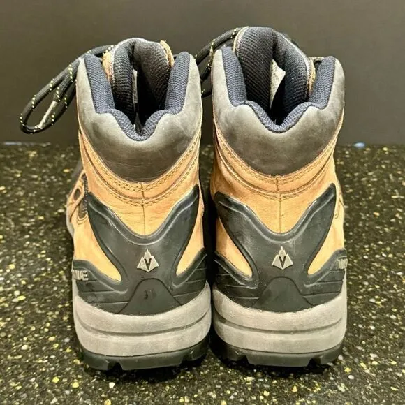 Vasque Clarion Leather Goretex Hiking Boots. Size 9.5