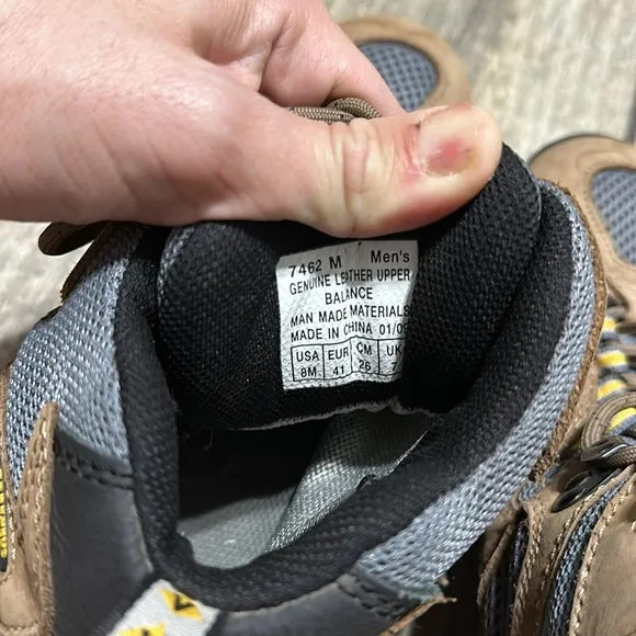 Vasque Men’s 8M 7462 Leather Gore-Tex‎ Hiking Boots