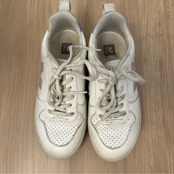 Veja Sneakers Tennis Shoes