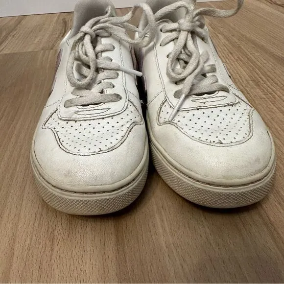 Veja Sneakers Tennis Shoes