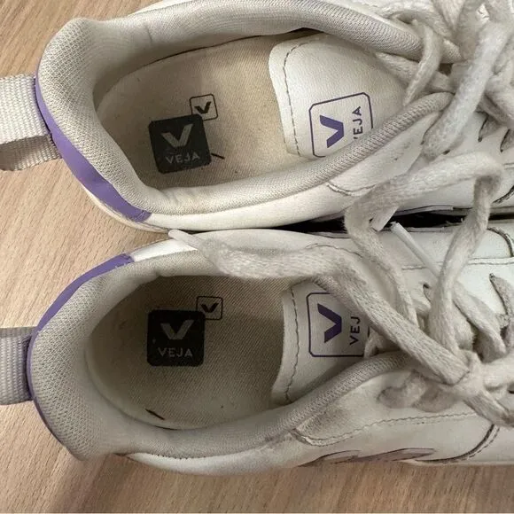 Veja Sneakers Tennis Shoes