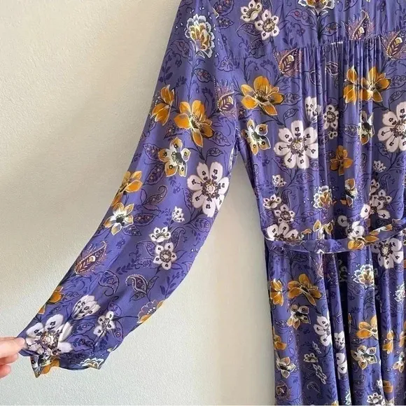VELVET BY GRAHAM &amp; SPENCER Pomona Wrap Black / Floral Printed Dress