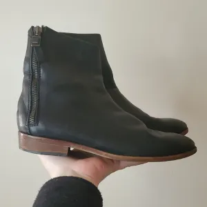 Vero Cuoio Smooth Black Leather Womens Minimialist Style Ankle Boots Size 37