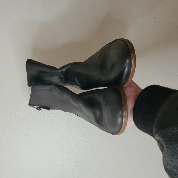Vero Cuoio Smooth Black Leather Womens Minimialist Style Ankle Boots Size 37